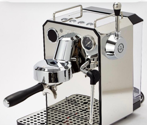 اسپرسوساز نیمه صنعتی نوا ۱۶۸